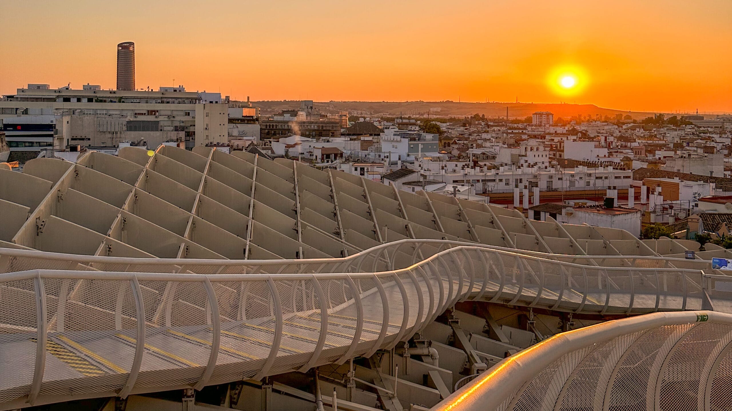 Couché de soleil sur le Metropol Parasol