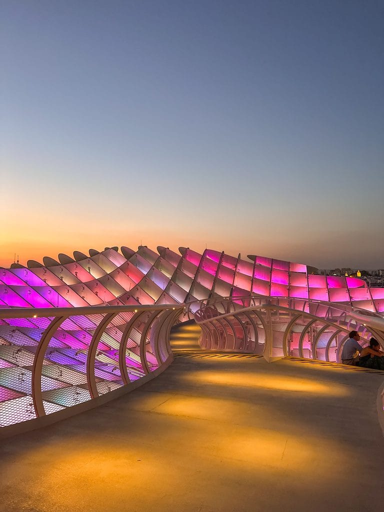 Metropol Parasol illuminé